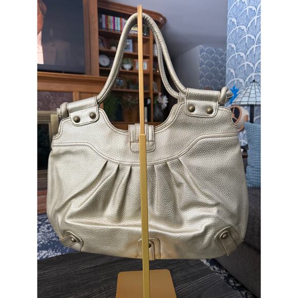 Limited Edition Gold Metalilic Xl Shoulder Bag - Picture 5 of 8